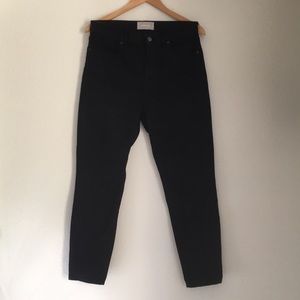 Everlane High Rise Skinny Jeans in Black